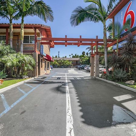 Motel 6 Carlsbad, Ca- North Exterior foto